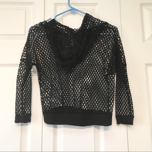 Black goth like mesh 3/4 sleeve top - Picture 2 of 3